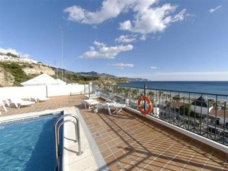 Apartamentos Hc Burriana Playa Nerja Facilities photo